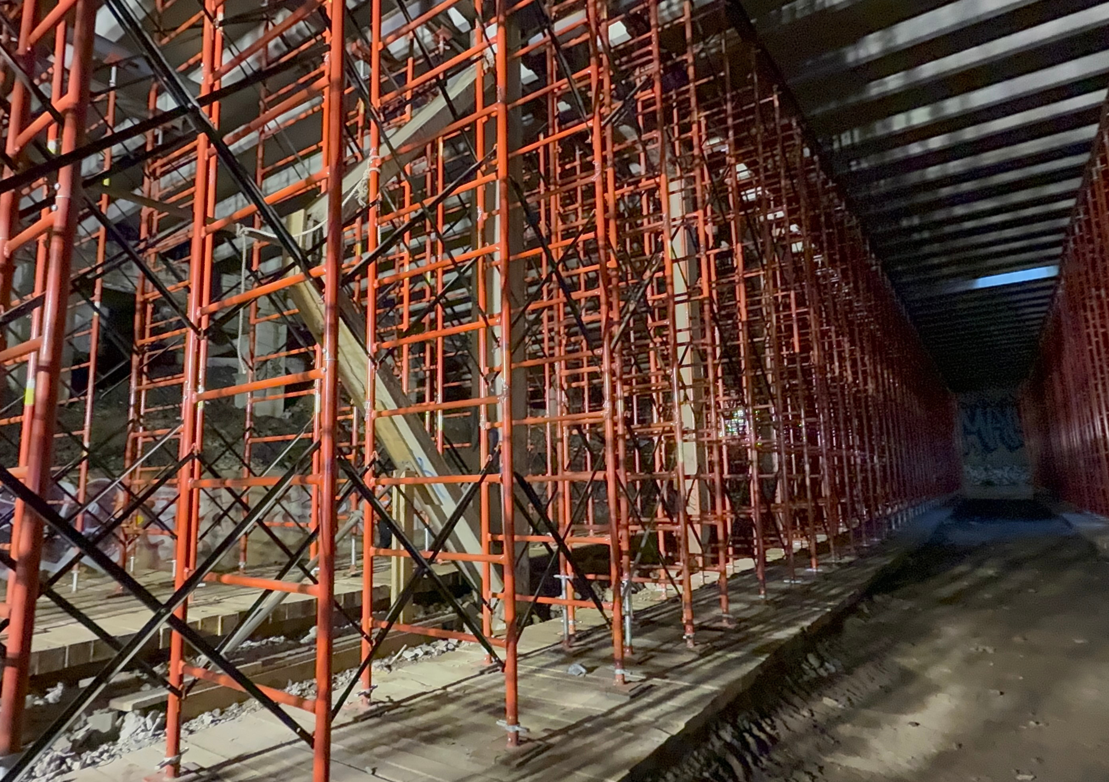 Temporary-structural-support-parking-lot